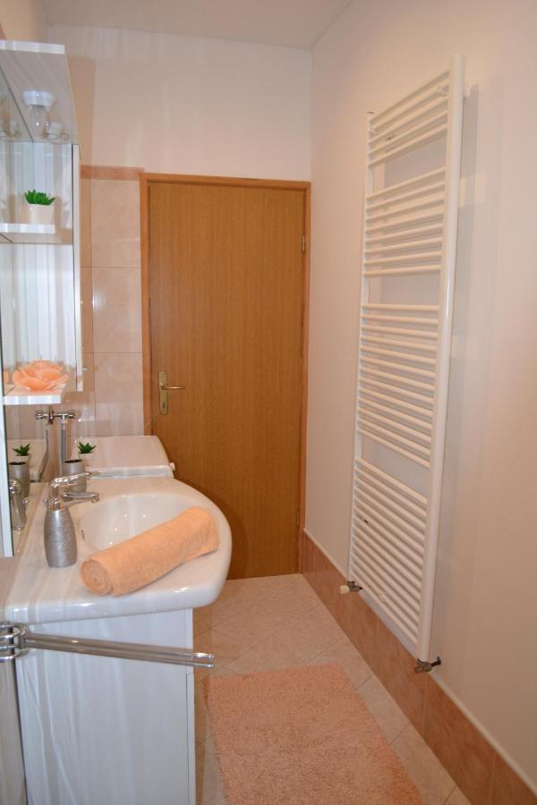 Apartman Doli Nedescina Exterior photo