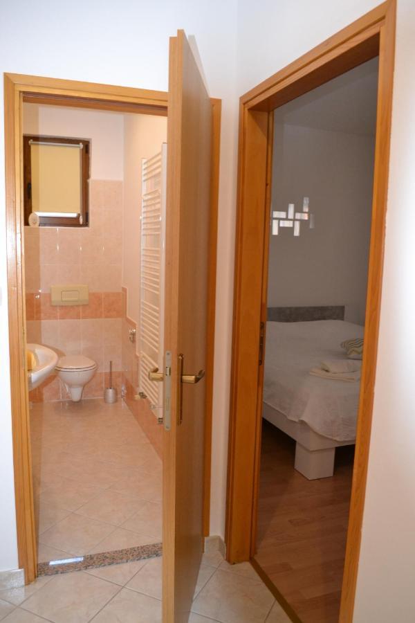 Apartman Doli Nedescina Exterior photo