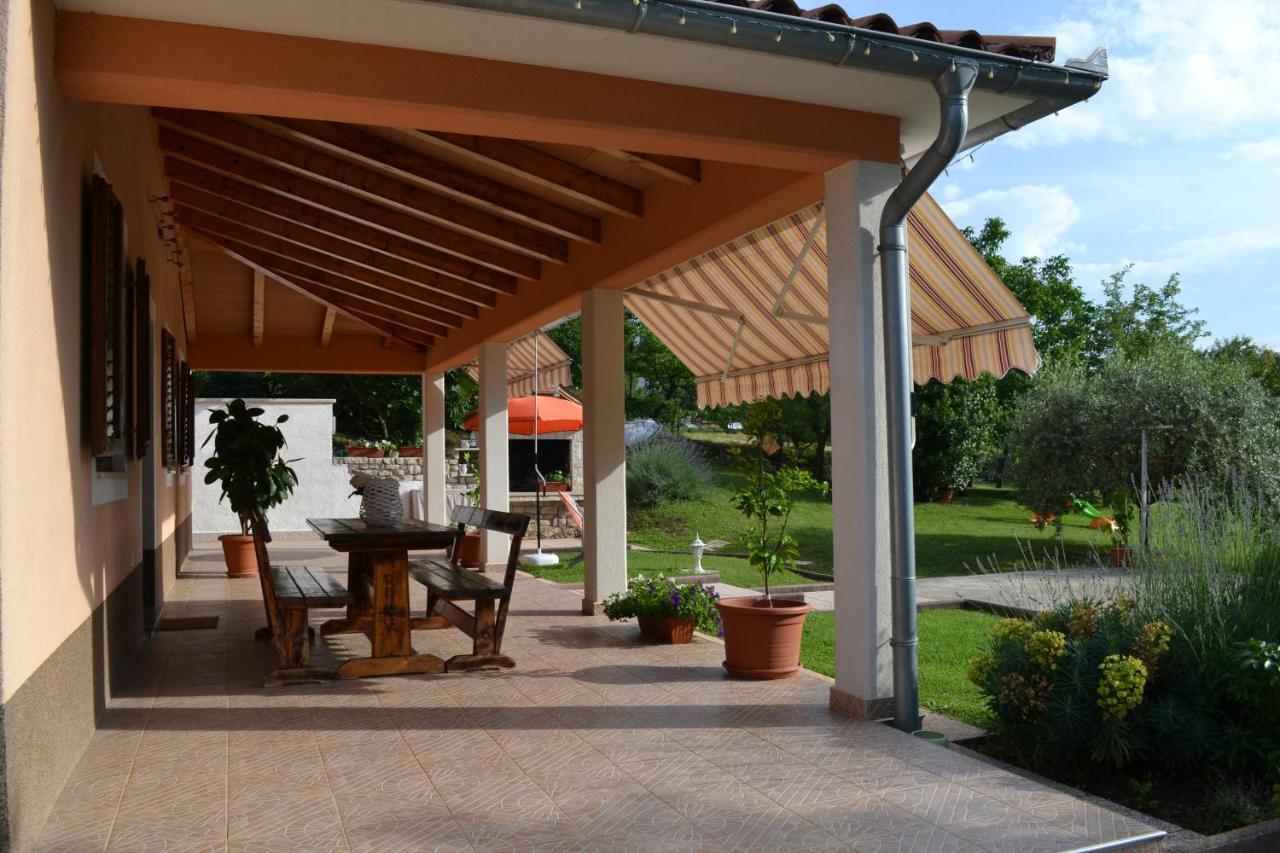 Apartman Doli Nedescina Exterior photo