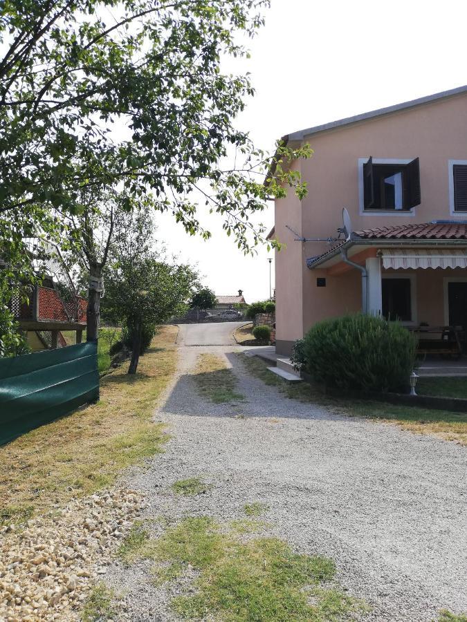Apartman Doli Nedescina Exterior photo